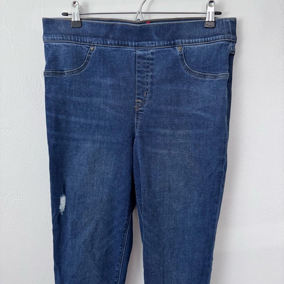 Spanx pull on lightly distressed medium washed skinny jeans Size Large - Picture 2 of 7